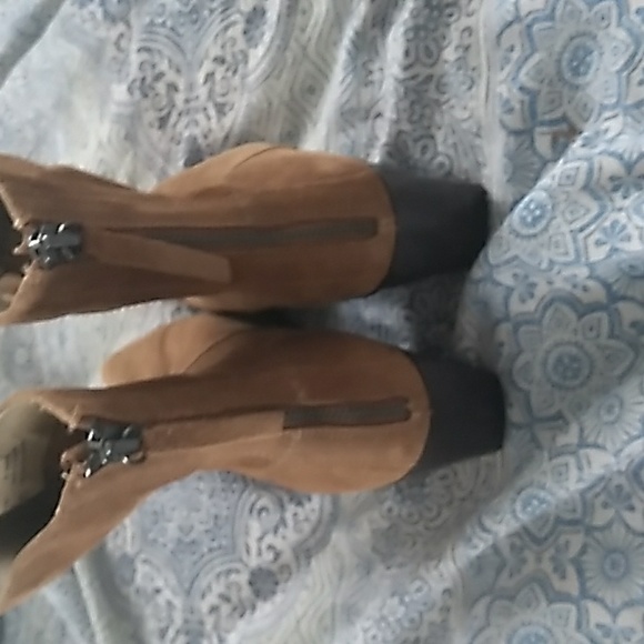 Zara suede booties 38 EUC - Picture 3 of 7
